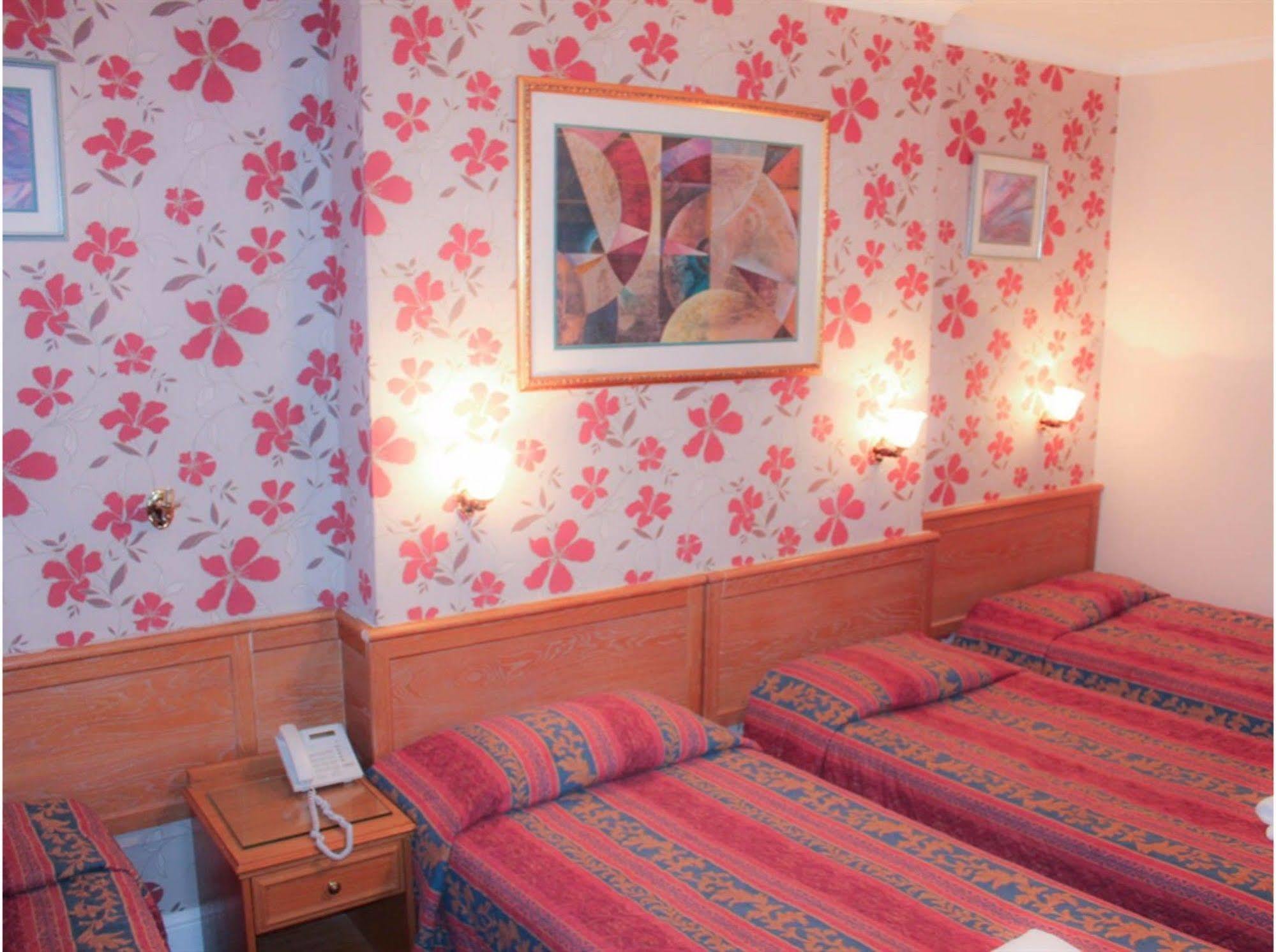 Lampton Guest House Hounslow Exteriör bild