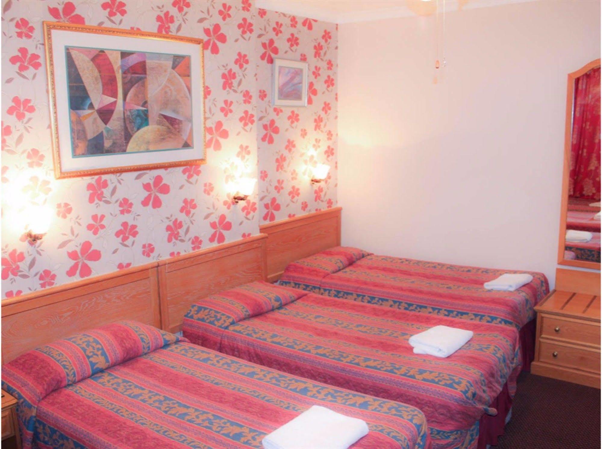Lampton Guest House Hounslow Exteriör bild