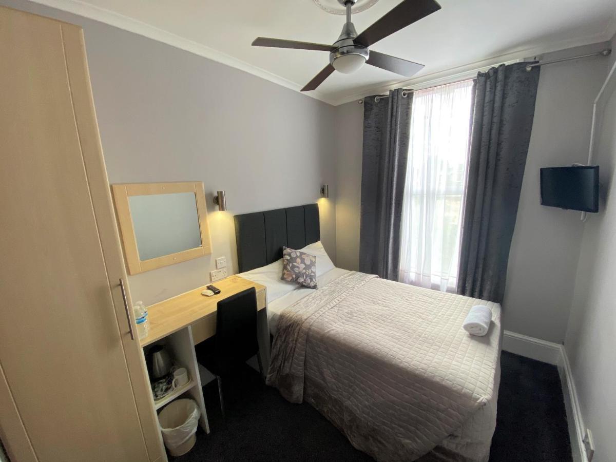 Lampton Guest House Hounslow Exteriör bild